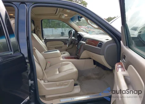 2013 Chevrolet Suburban 1500 Ltz from USA, damaged, VIN 1GNSKKE79DR297038